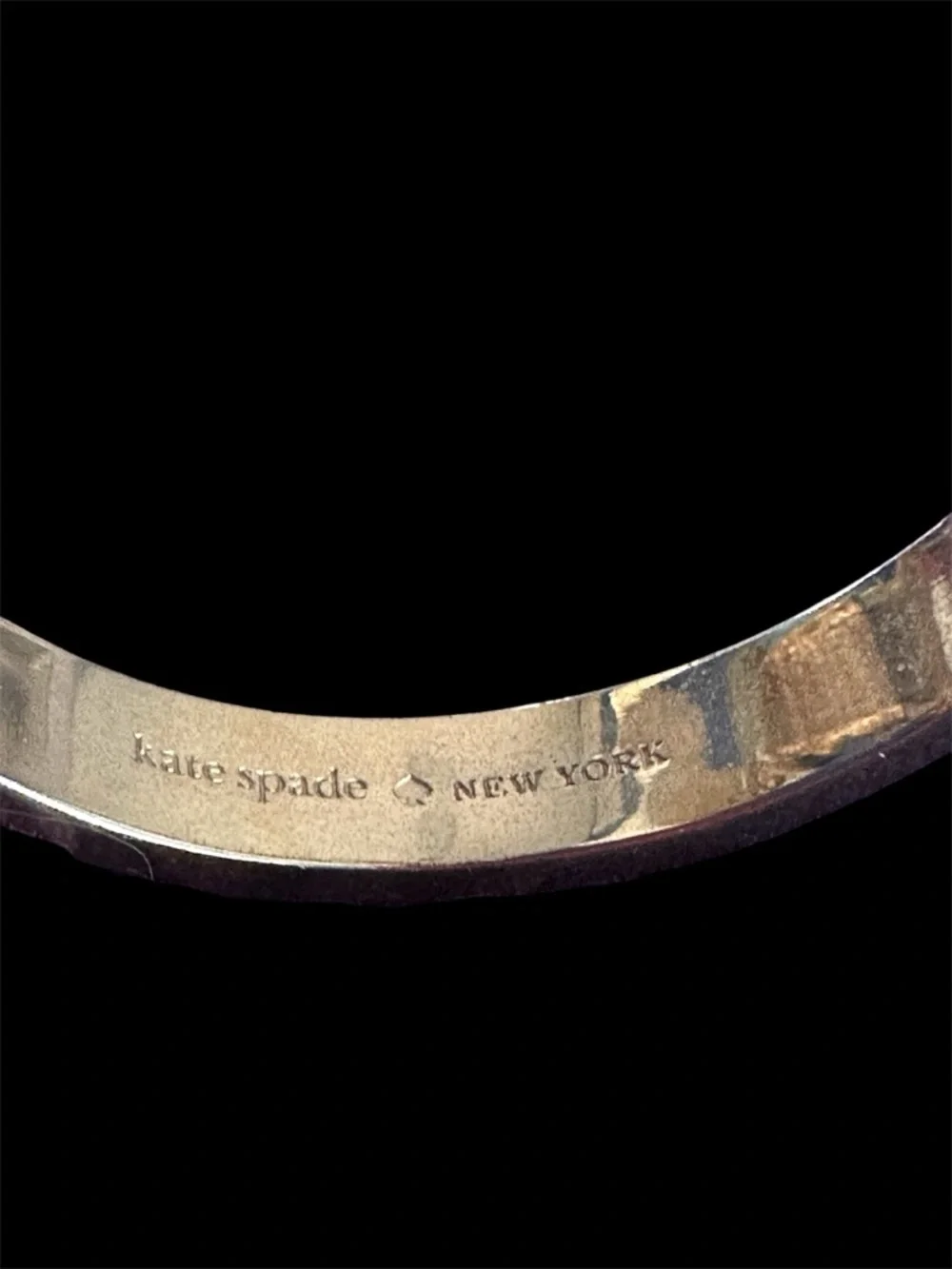2015 KATE SPADE BLACK ENAMEL PUNCH SPADE BANGLE BRACELET - Picture 3 of 4